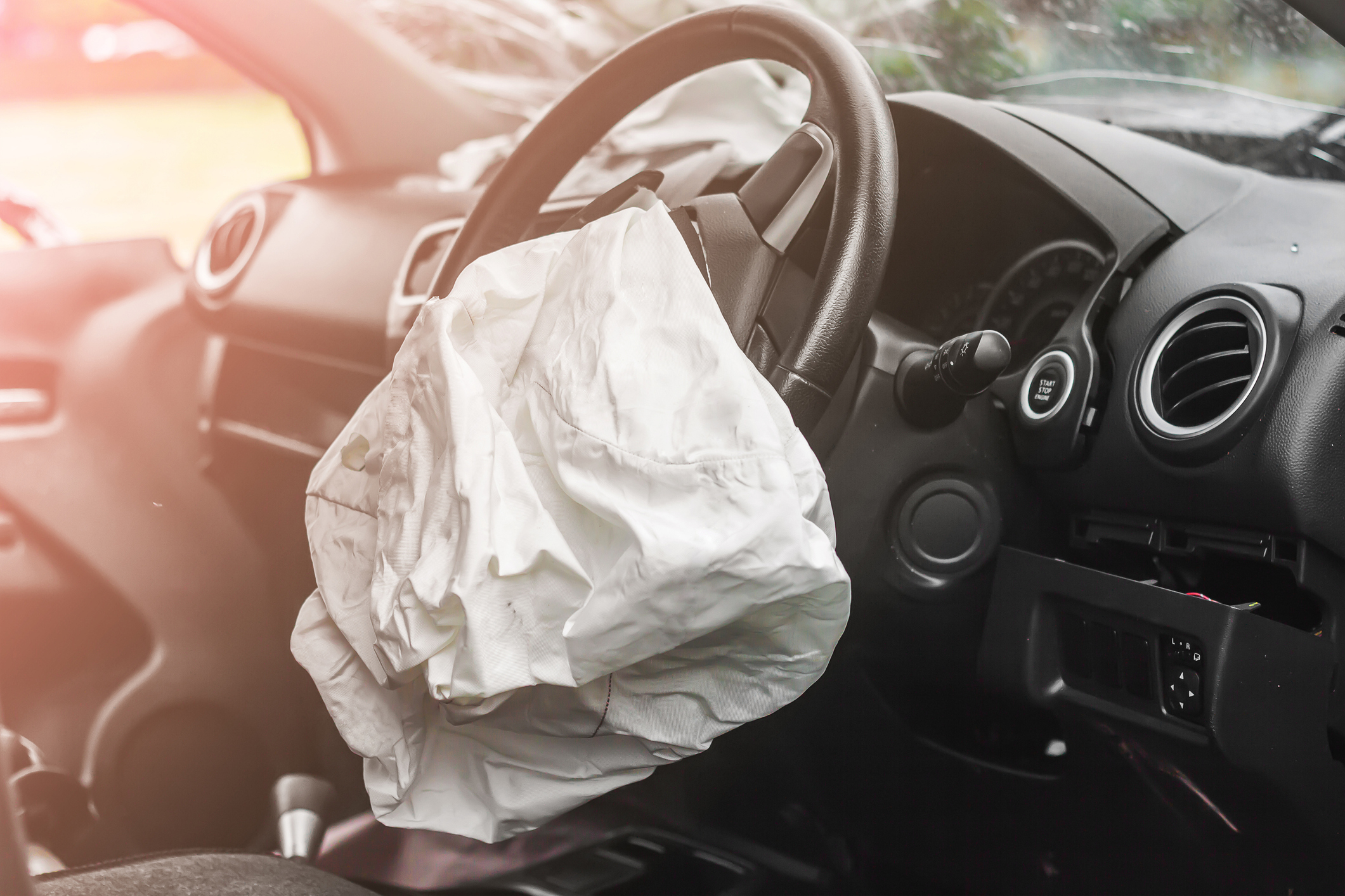can you sue for airbags not deploying